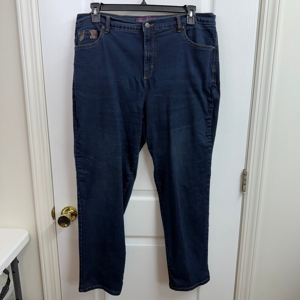 Gloria Vanderbilt blue dark wash floral embroidered Amanda stretch jeans 18W